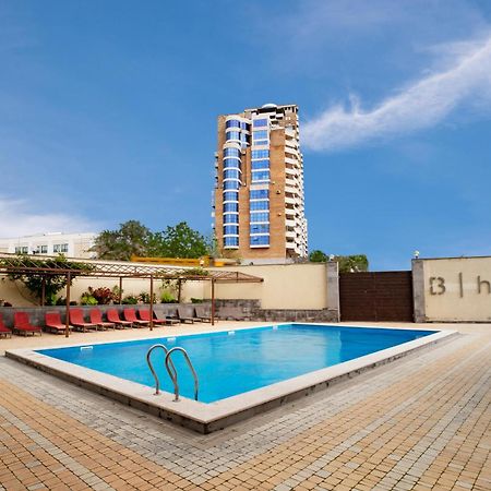 יירבאן Bien Hotel מראה חיצוני תמונה